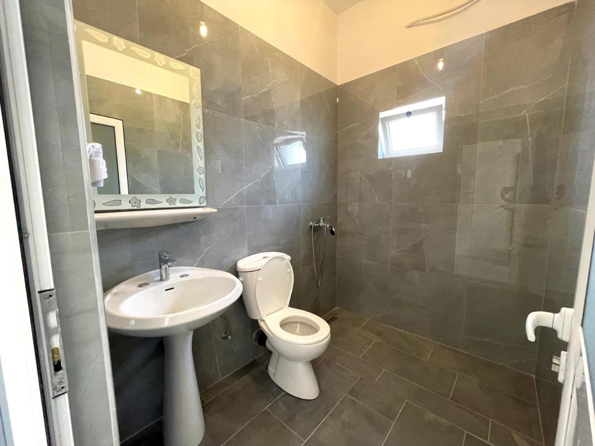Marku Palace Ksamil Kültér fotó