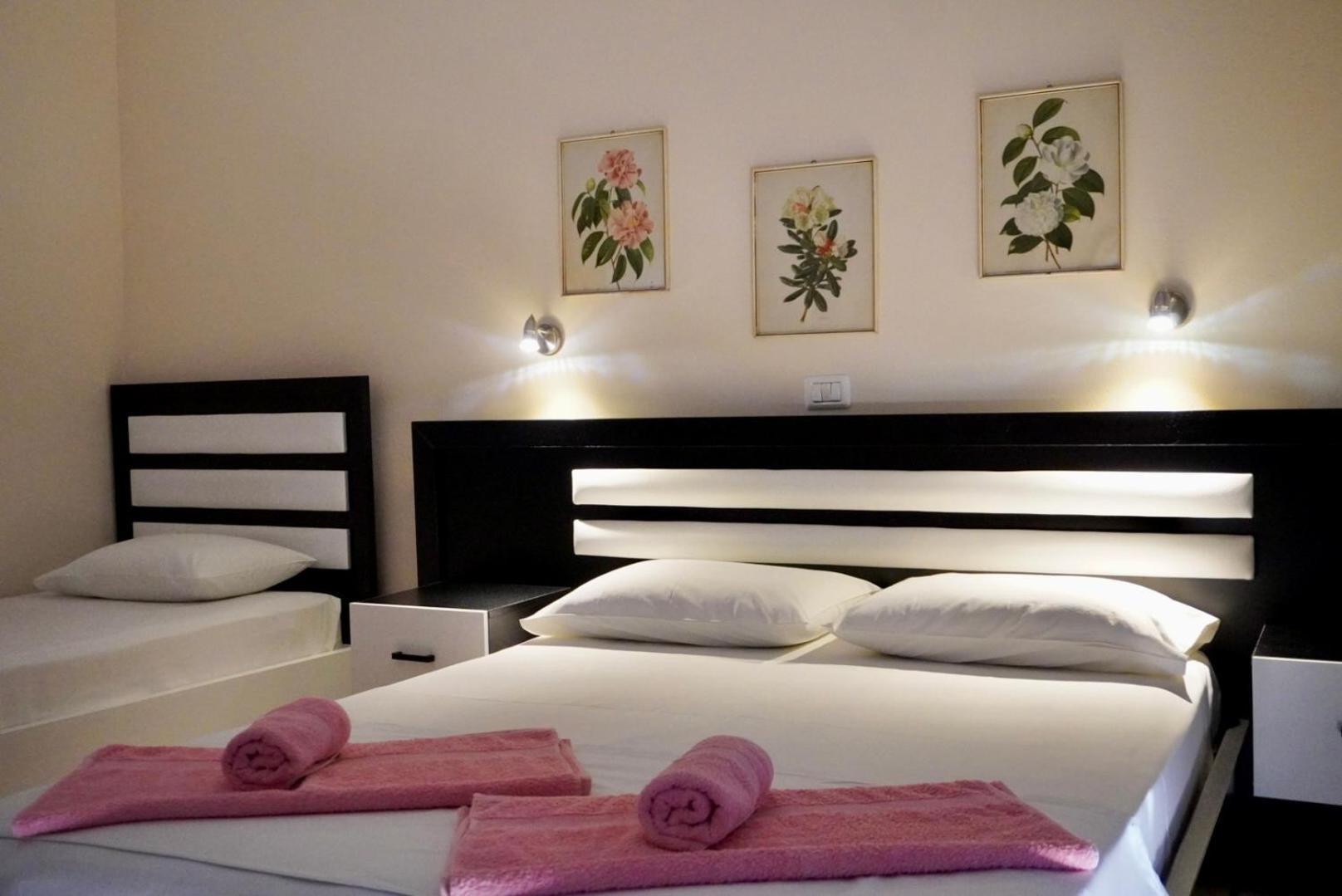 Marku Palace Ksamil Kültér fotó