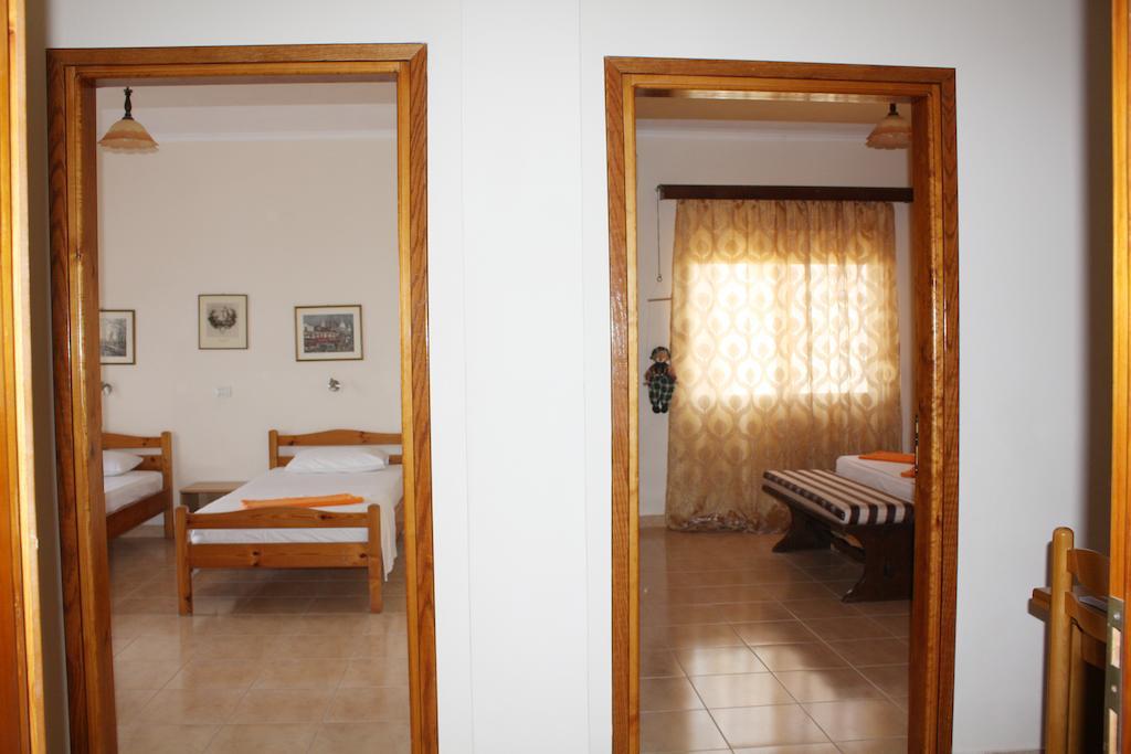 Marku Palace Ksamil Szoba fotó